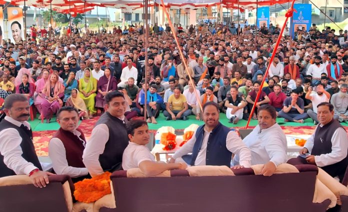 Senior Cong leaders Vikar Rasool Wani, Raman Bhalla, Ravinder Sharma and others during party rally at Katra on Saturday.