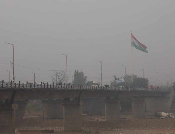 Amid Some Respite From Biting Chill, Coldwave Conditions Continue In Kashmir