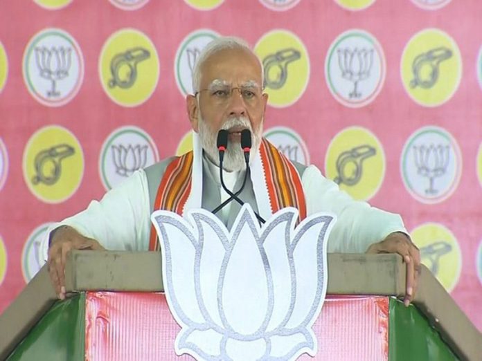 PM Narendra Modi addressing election rally at Nanded, Maharashtra on Saturday.