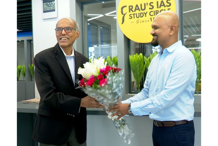 Former RBI Governor Dr Duvvuri Subbarao being greeted at Rau’s IAS Study Circle in New Delhi on Saturday.