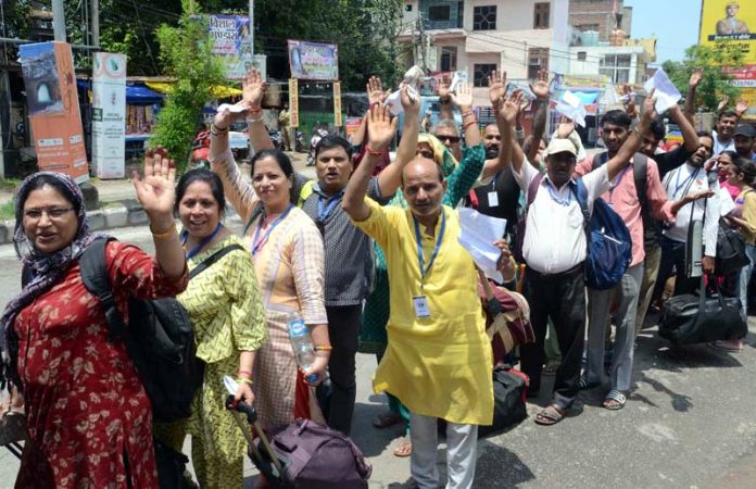 Over 11,000 perform darshan at holy cave