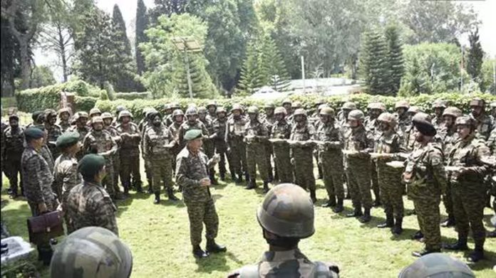 Army Chief Reviews Operational Preparedness Along LoC In J&K