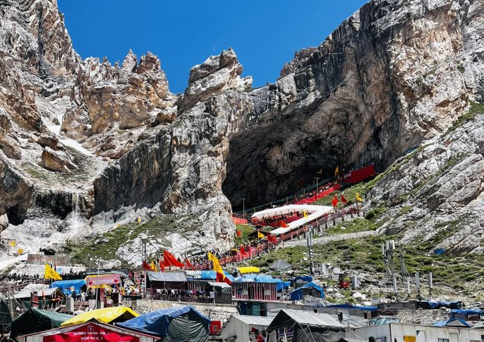 Amarnath Yatra | Fresh Batch Of 1873 Pilgrims Leave From Jammu Base Camp