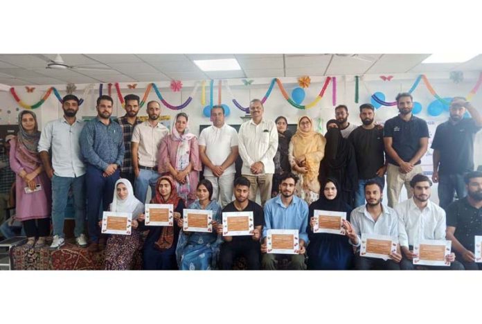 SOTTO officials and winners of Nukkad Natak competition posing together for a group photograph.