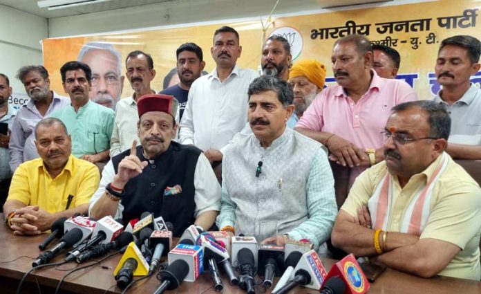 BJP leaders at a press conference at Jammu on Thursday. -Excelsior/Rakesh