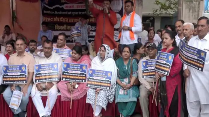 Delhi BJP stages protests outside discom offices over power tariff 'hike'