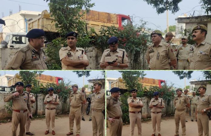 SSP Reviews Security During Visit To Border Areas In Jammu Region