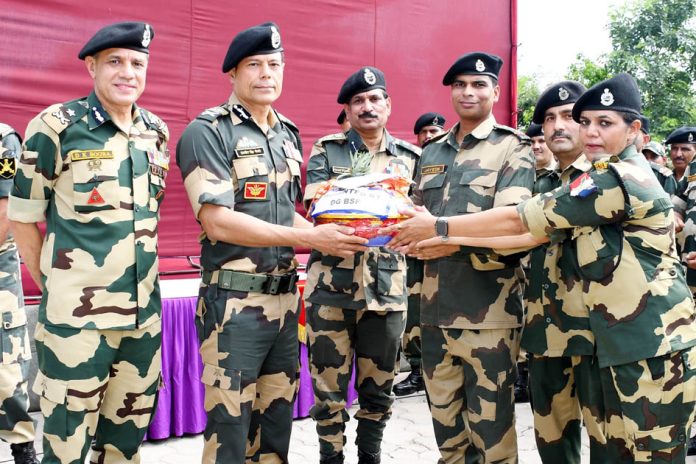 JAMMU, AUG 22 :- Director General Border Security Force, Daljit Singh Chawdhary flanked by senior officers attending a 'Sainik Sammelan' during his visit to the Jammu Frontier, on Thursday. UNI 