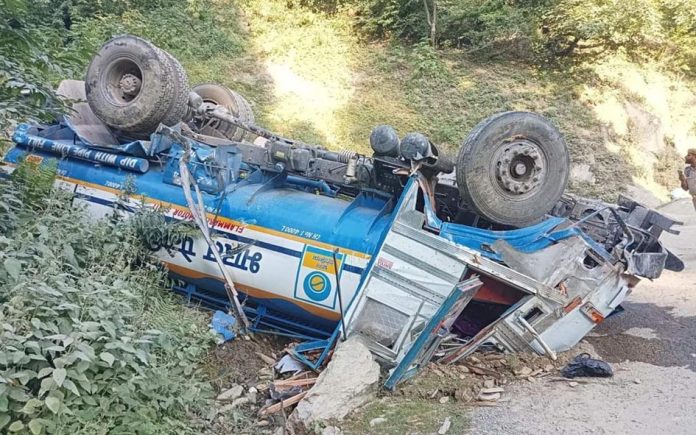 SRINAGAR, AUG 25 :- At least two persons were killed and another seriously injured when an Oil tanker met with an accident in Jammu and Kashmir’s Kupwara district. UNI 