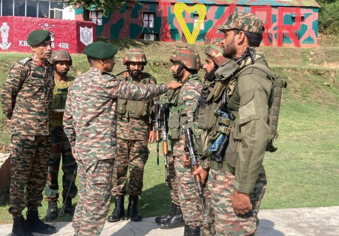 Army Commander Reviews Anti-Terror Operations In J&K's Chenab Valley