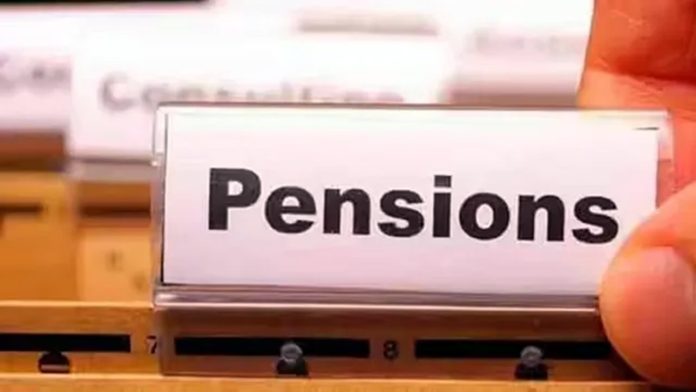 Cabinet approves assured pension for Govt employees; makes NPS attractive