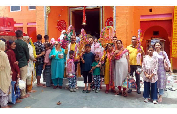 Devotees in Kanwar Yatra at Sudhmahadev temple.