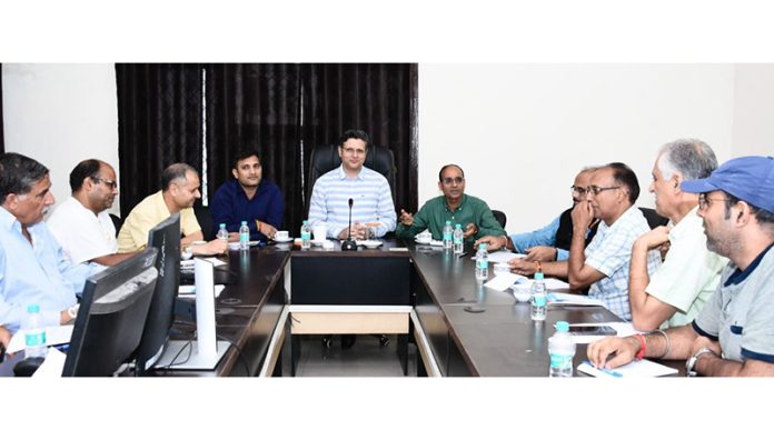 Relief Comissioner Dr. Arvind Karwani chairing a meeting.