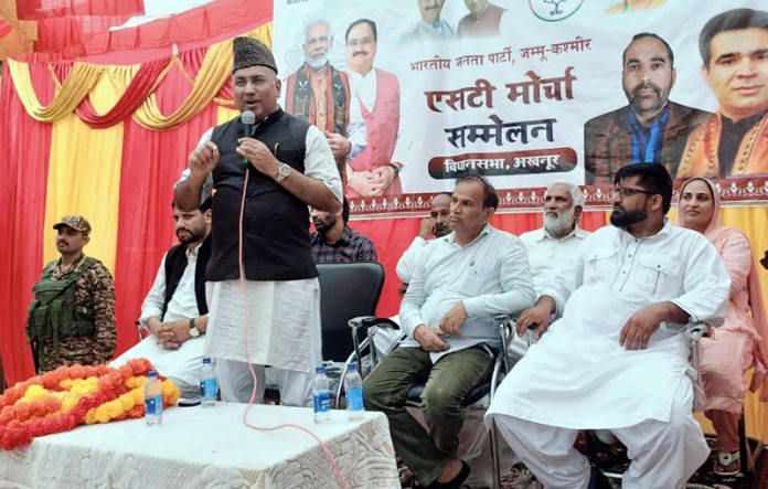 MP Gulam Ali Khatana addressing a meeting at Kotli Tanda in Akhnoor on Sunday.