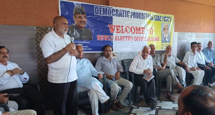 DPAP leader Ashok Sharma addressing public meeting in Sunderbani.