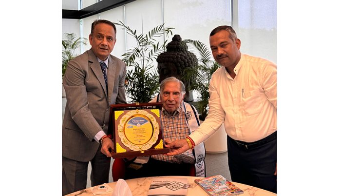 Ratan Tata receiving prestigious ‘Anuvrat award’ in Mumbai.