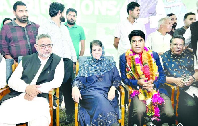 PDP president Mehbooba Mufti addressing a press conference in Srinagar on Wednesday. -Excelsior/Shakeel