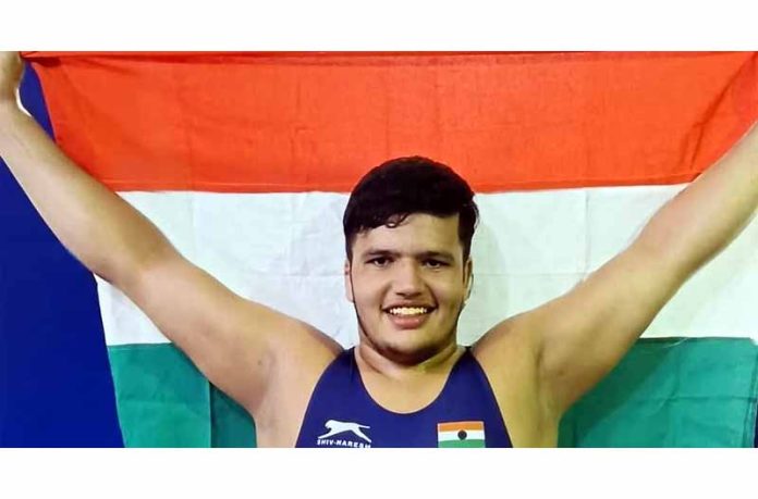 Ronak Dahiya wins bronze, three women in semifinals at U17 Wrestling Worlds