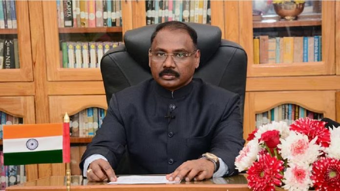 Audit bodies must address growing risks of privacy breaches, social exclusion: CAG Murmu