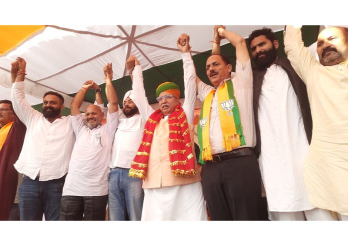 Union Law and Justice Minister, Arjun Ram Meghwal at an election rally in Hiranagar on Sunday. -Excelsior/Pardeep