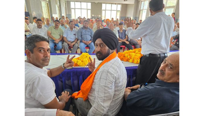 JKPCC General Secretary Taranjit Singh Tony at a public meeting in Bahu constituency.