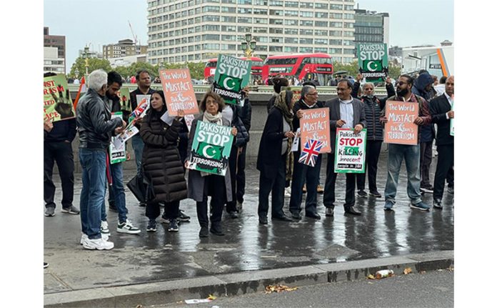 Kashmir diaspora condemns Pakistan's state-sponsored terrorism in UK protest