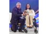 Vice President Jagdeep Dhankhar felicitates paralympian Avani Lekhara in New Delhi. (UNI)