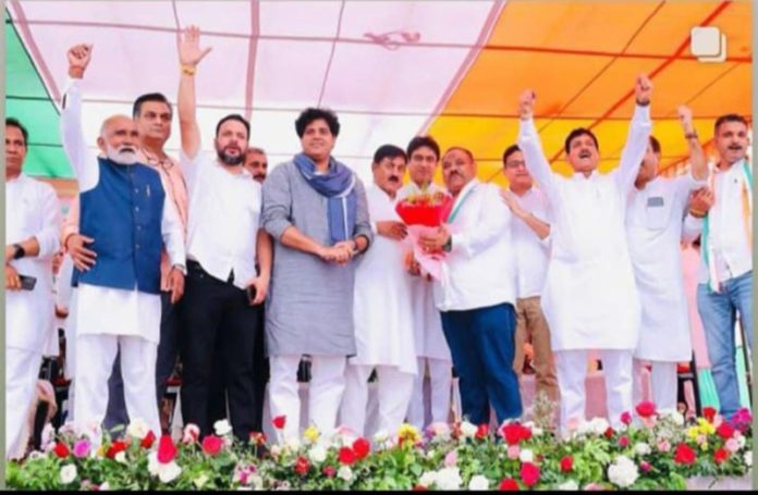 AICC gen secy Bharatsinh Solanki, Rajya Sabha MP Imran Partapgari along with others at a rally in Ramgarh on Friday.