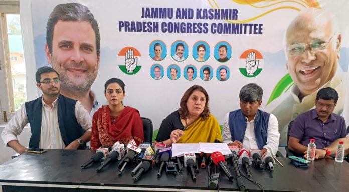 Supriya Shrinate spokesperson of AICC addressing a press conference in Srinagar on Saturday. -Excelsior/Shakeel