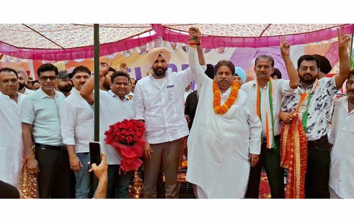 Punjab Cong chief Amrinder Singh Raja Brar, Raman Bhalla and others during election rally in Jammu South.