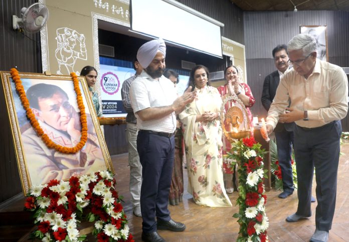 JU VC Prof Umesh Rai inaugurating Kunwar Viyogi Memorial Lecture at Brig Rajinder Singh Auditorium in the presence of Dr Ritu Singh and other dignitaries.