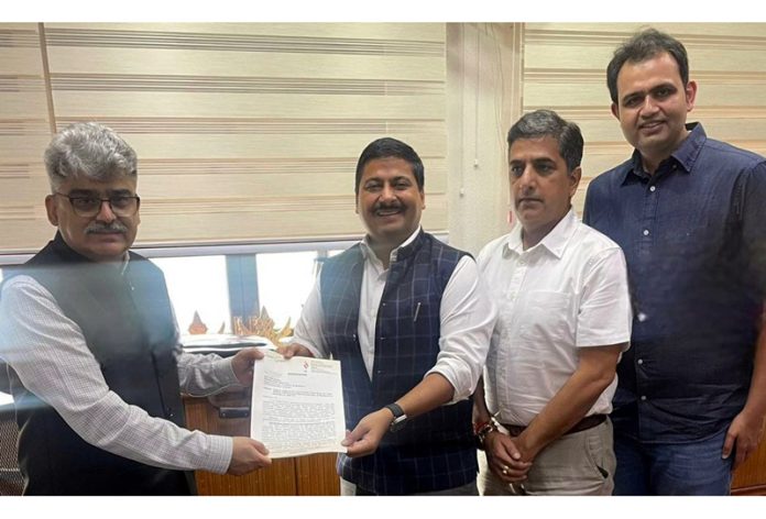 Gaurav Gupta, former General Secretary of CCIJ submitting a memorandum to CS Atal Dulloo on Saturday.