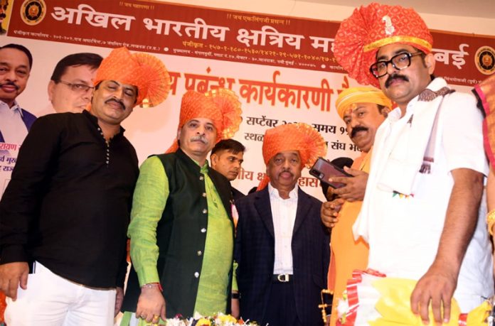 National general secretary, All India Kshatriya Mahasabha, Kuldeep Singh Raja posing with other dignitaries at Mumbai.