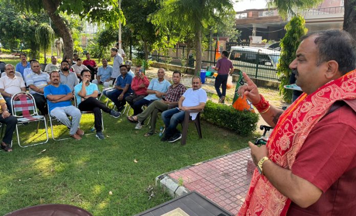 BJP candidate from Bahu constituency, Vikram Randhawa addressing a meeting of morning walkers in Channi Himmat on Tuesday.