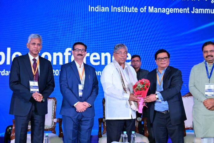 Director IIM Jammu with guests during valedictory function of roundtable conference at Pune.