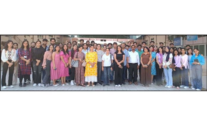 SMVDU students and faculty members during their visit to IIT Jammu for educational tour.