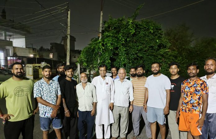 DPAP candidate from Jammu North Assembly constituency Advocate Maheshwar Singh Manhas during door to door campaign on Thursday.